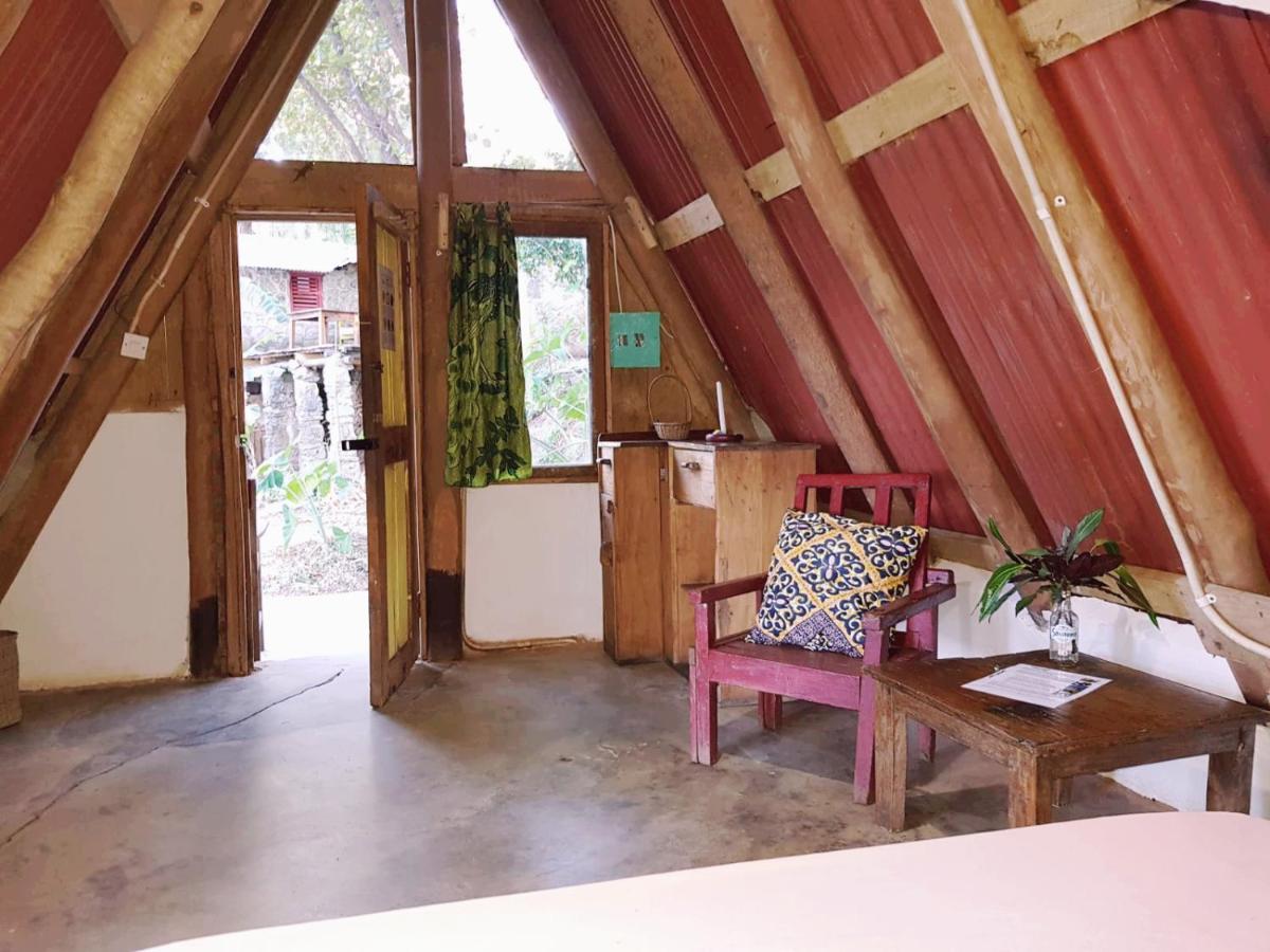 Butterfly Space- A Non-Profit Eco-Lodge Nkhata Bay Eksteriør bilde