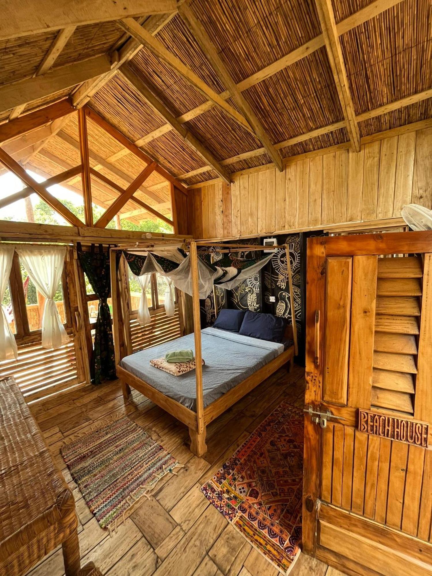 Butterfly Space- A Non-Profit Eco-Lodge Nkhata Bay Eksteriør bilde