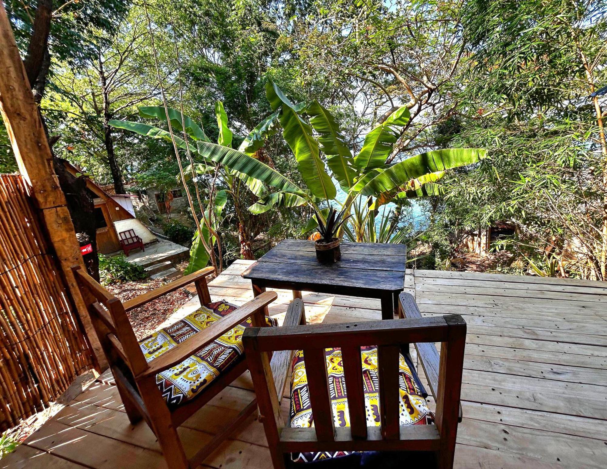 Butterfly Space- A Non-Profit Eco-Lodge Nkhata Bay Eksteriør bilde